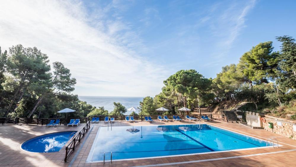 Camping Sunissim Cala Llevado 4 By Locatour Hotel Tossa de Mar Ngoại thất bức ảnh