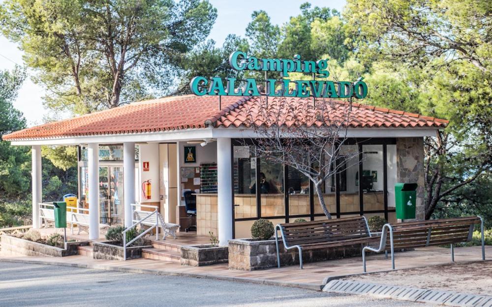 Camping Sunissim Cala Llevado 4 By Locatour Hotel Tossa de Mar Ngoại thất bức ảnh