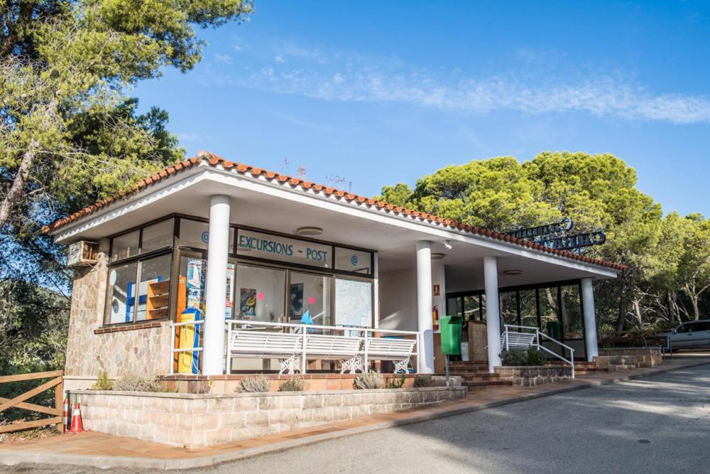 Camping Sunissim Cala Llevado 4 By Locatour Hotel Tossa de Mar Ngoại thất bức ảnh